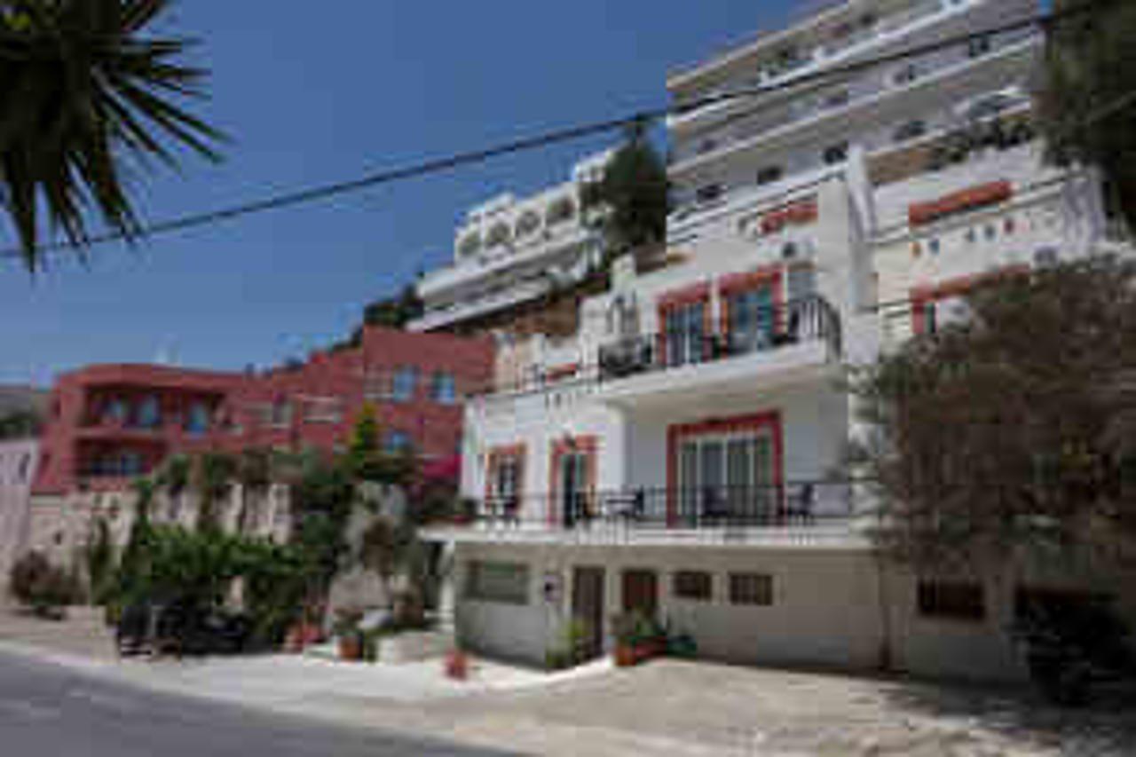 Petra Hotel Agia Galini Extérieur photo